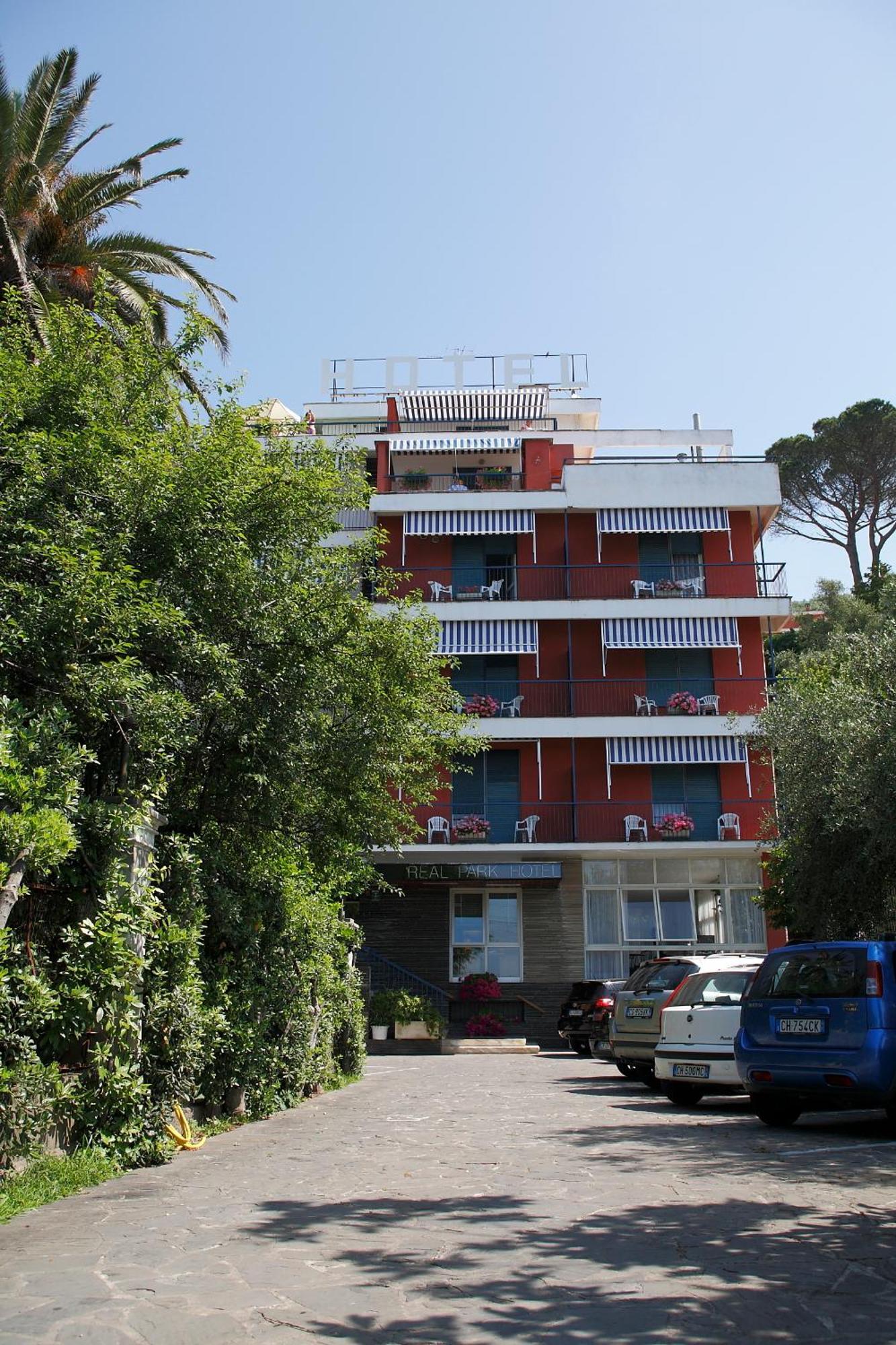 Real Park Hotel Cavi di Lavagna Exterior photo